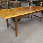 671 8557 COFFEE TABLE